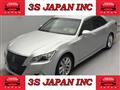 2013 Toyota Crown Hybrid