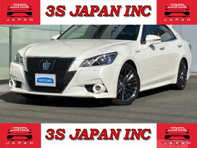 2015 Toyota Crown Hybrid