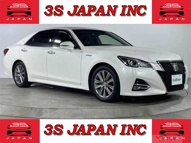 2017 Toyota Crown Hybrid