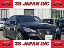 2015 Toyota Crown Hybrid