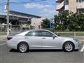 2013 Toyota Crown Hybrid