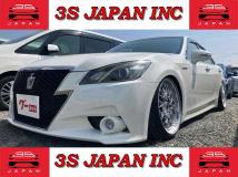 2015 Toyota Crown Hybrid