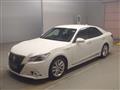 2014 Toyota Crown Hybrid