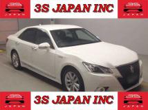 2014 Toyota Crown Hybrid