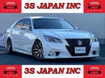 2013 Toyota Crown Hybrid