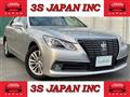 2013 Toyota Crown Hybrid
