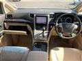 2014 Toyota Alphard