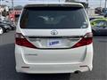 2013 Toyota Alphard
