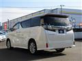 2015 Toyota Vellfire
