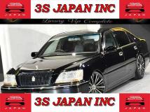 2000 Toyota Crown Majesta