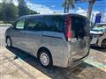 2016 Toyota Noah