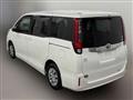 2014 Toyota Noah
