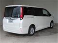 2015 Toyota Noah