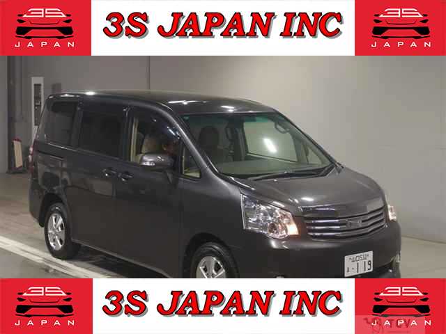 2012 Toyota Noah