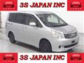 2013 Toyota Noah