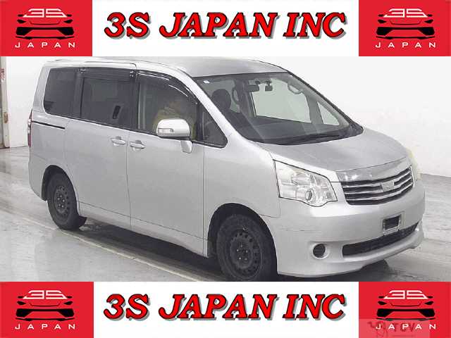 2013 Toyota Noah