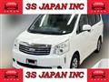 2013 Toyota Noah