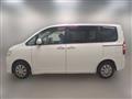 2011 Toyota Noah