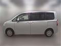 2013 Toyota Noah