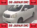 2013 Toyota Noah