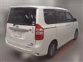 2013 Toyota Noah