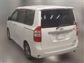 2013 Toyota Noah