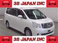 2013 Toyota Noah