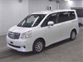 2013 Toyota Noah