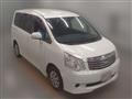 2013 Toyota Noah