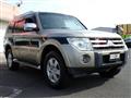 2006 Mitsubishi Pajero