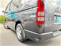 2006 Toyota Hiace