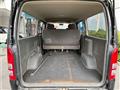 2006 Toyota Hiace