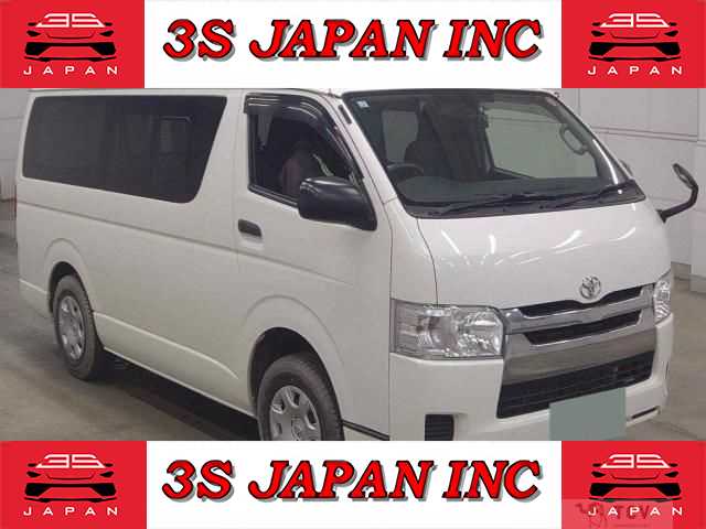 2015 Toyota Regiusace Van