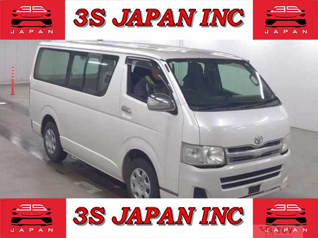 2004 Toyota Hiace Van