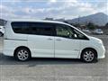 2013 Nissan Serena