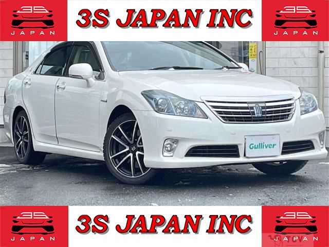 2011 Toyota Crown Hybrid