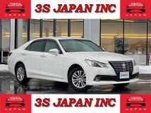 2014 Toyota Crown Royal Series