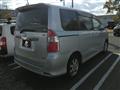 2009 Toyota Noah
