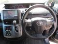 2013 Toyota Voxy