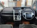 2010 Toyota Voxy