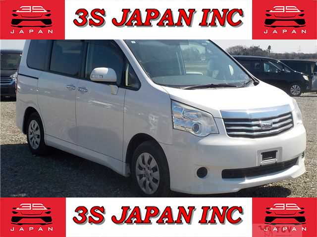 2013 Toyota Noah
