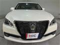 2013 Toyota Crown Royal Series