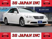 2011 Toyota Crown Royal Series