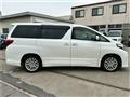 2013 Toyota Alphard
