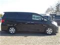 2013 Toyota Alphard