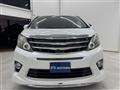 2012 Toyota Alphard