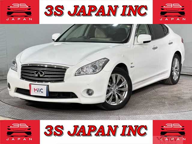 2014 Nissan FUGA HYBRID