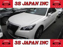 2015 Toyota Crown Majesta