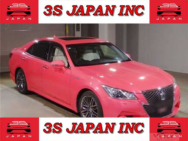 2013 Toyota Crown Hybrid