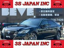2013 Toyota Crown Athlete Series